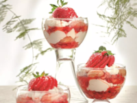 Τιραμισού ανοιξιάτικο με φράουλες