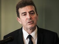 Χρυσοχοΐδης για πυρκαγιά στην Αιγιάλεια:...