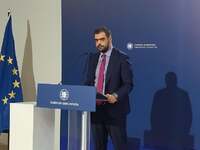 Τροπολογία για μετανάστες: Κομματική πει...