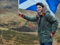 Συγκλονίζει ο πατέρας του νεαρού που κατ...