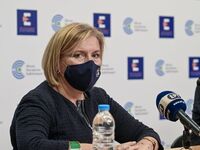 Γκάγκα: 800 ασθενείς έχουν αρχίσει τη θε...