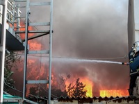 Μαίνεται η πυρκαγιά στη Μεταμόρφωση- Και...