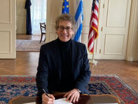 O Αλεξάντερ Πέιν ορκίστηκε Έλληνας πολίτης - ΦΩΤΟ