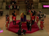 Βασίλισσα Ελισάβετ: Φρουρός λιποθύμησε ...