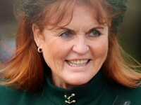 Αρχεία Έπσταϊν: Η Sarah Ferguson σε οικο...