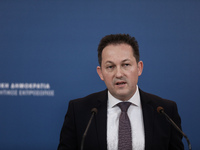 Κόλλησε κορωνοϊό η σύζυγος του κυβερνητι...