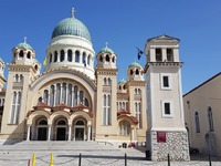 Πάτρα: Αποστάσεις ασφαλείας στον Ιερό Να...