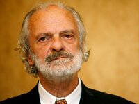 Ξανά στο νοσοκομείο ο Σπύρος Φωκάς: Νέα ...