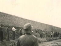 Καισαριανή: «Αν υπάρχει Θεός, θα πρέπει ...