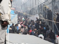 Μυτιλήνη: Καθιστική διαμαρτυρία στη Μόρι...