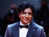 Ο σκηνοθέτης Μ. Νάιτ Σιάμαλαν στέλνει τη...