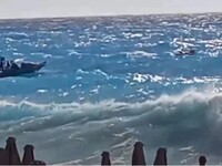 Λευκάδα: Διάσωση πέντε ατόμων στο Κάθισμ...