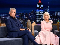 Eλεν Μίρεν: Total pink και full skirt, κ...