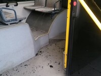 Πειραιάς: Πέταξαν κροτίδα σε λεωφορείο μ...