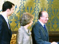 Ο Χουάν Κάρλος εγκαταλείπει την Ισπανία ...