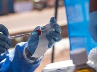 Εμβόλιο: Τι θα γίνει αν μετά το AstraZen...