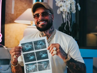 Ο Snik έγινε πατέρας: Η φωτογραφία με τη...