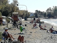 Διέξοδος από το lockdown η... θάλασσα γι...