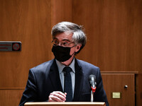 Τσιόδρας για πανδημία: Δεν είμαστε στο τ...