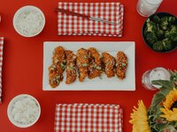 Συνταγή για μπουτάκια κοτόπουλου με γλυκ...