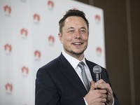 Ο Μασκ πούλησε 10 εκατομμύρια μετοχές τη...