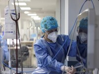 Βρετανία-κορωνοϊός: 66.183 νέες κρούσματ...