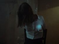 Μαύροι Πίνακες: Μια ανατρεπτική σειρά μυ...