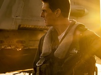 Μπαράζ αναβολών μεγάλων ταινιών υπό το φ...