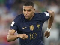 Στη λίστα των «50άρηδων» ο Εμπαπέ, ετοιμ...