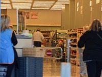 Ανοιχτά την Κυριακή των Βαϊων τα καταστή...