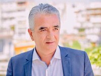  Αυτοοργάνωση σημαίνει επιστροφή στην κο...