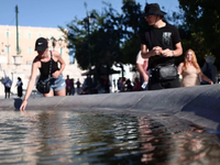 Καιρός σήμερα: Ισχυροί άνεμοι 8 μποφόρ σ...