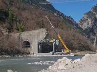 Πόσα ασπράδια χρειάστηκαν για να χτιστεί...