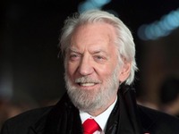 Φόρο τιμής στον σπουδαίο ηθοποιό Ντόναλν...