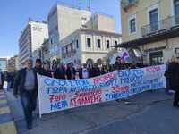 Πάτρα: Βγήκαν στους δρόμους - Απεργία σή...