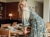 Art de la table: Η Κλόντια Σίφερ στρώνει...