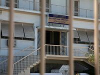 Θετικός στον κορωνοϊό κρατούμενος των φυ...