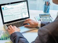 Ανοίγει τις επόμενες ώρες το taxis για τ...