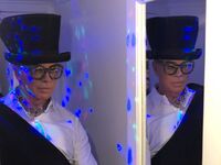 Ο Λάκης Γαβαλάς έκανε γενέθλια στον... κ...