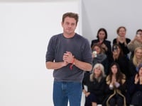 Tα ηνία του Dior στον ριζοσπαστικό Ιρλαν...