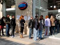 Πρώτη σε ανεργία τον Μάιο η Περιφέρει...