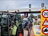 Ανεβάζουν ταχύτητα οι αγρότες: Μπλόκα σε...