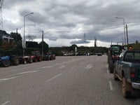 Οι αγρότες της Αχαΐας σε παράταξη «μάχης...