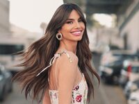 Η Ηλιάνα Παπαγεωργίου σε φωτογράφιση στο...