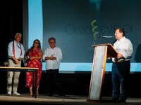 Δήμαρχος Αιγιαλείας: «Γεμάτα ξεχωριστές ...