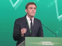 Δημήτρης Μάντζος σε Μητσοτάκη: «Οικογενε...