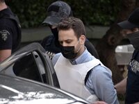 Νικολούλη σε πιλότο για εξωσυζυγική σχέσ...