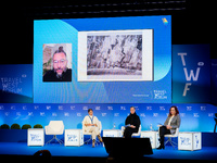 Νίκος Καραφλός- Dexamenes: Μετατρέποντας...