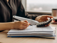 Δουλεύουμε 171 μέρες το χρόνο για το κρά...