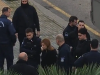 Ρούλα Πισπιρίγκου: Έφτασε υποβασταζόμενη...